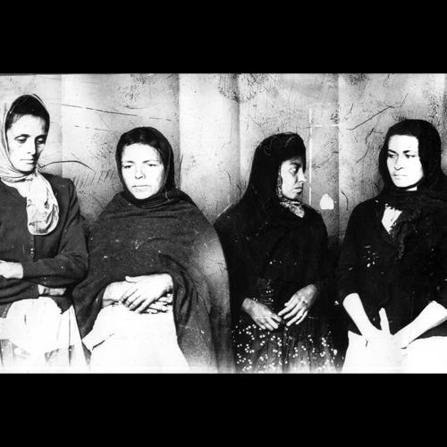 Fotografía de las hermanas González Valenzuela, Las Poquianchis.